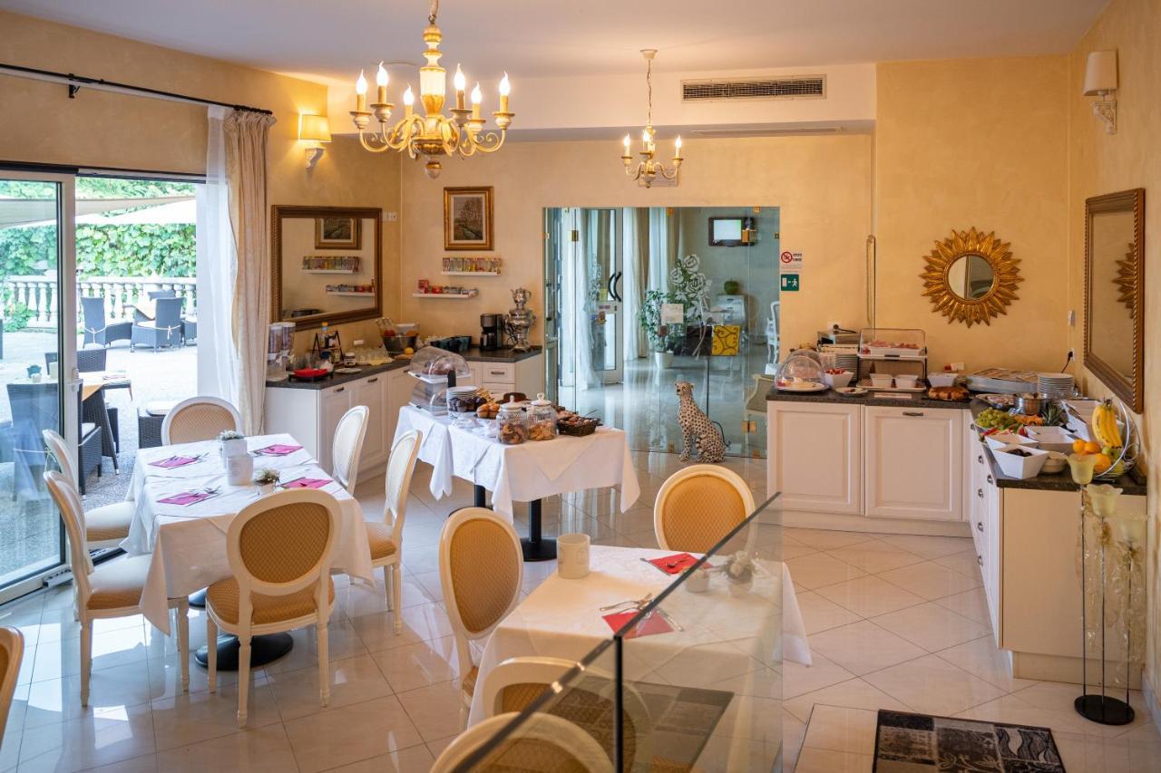 Borgo Dei Poeti Romantik Hotel Manerba del Garda Extérieur photo