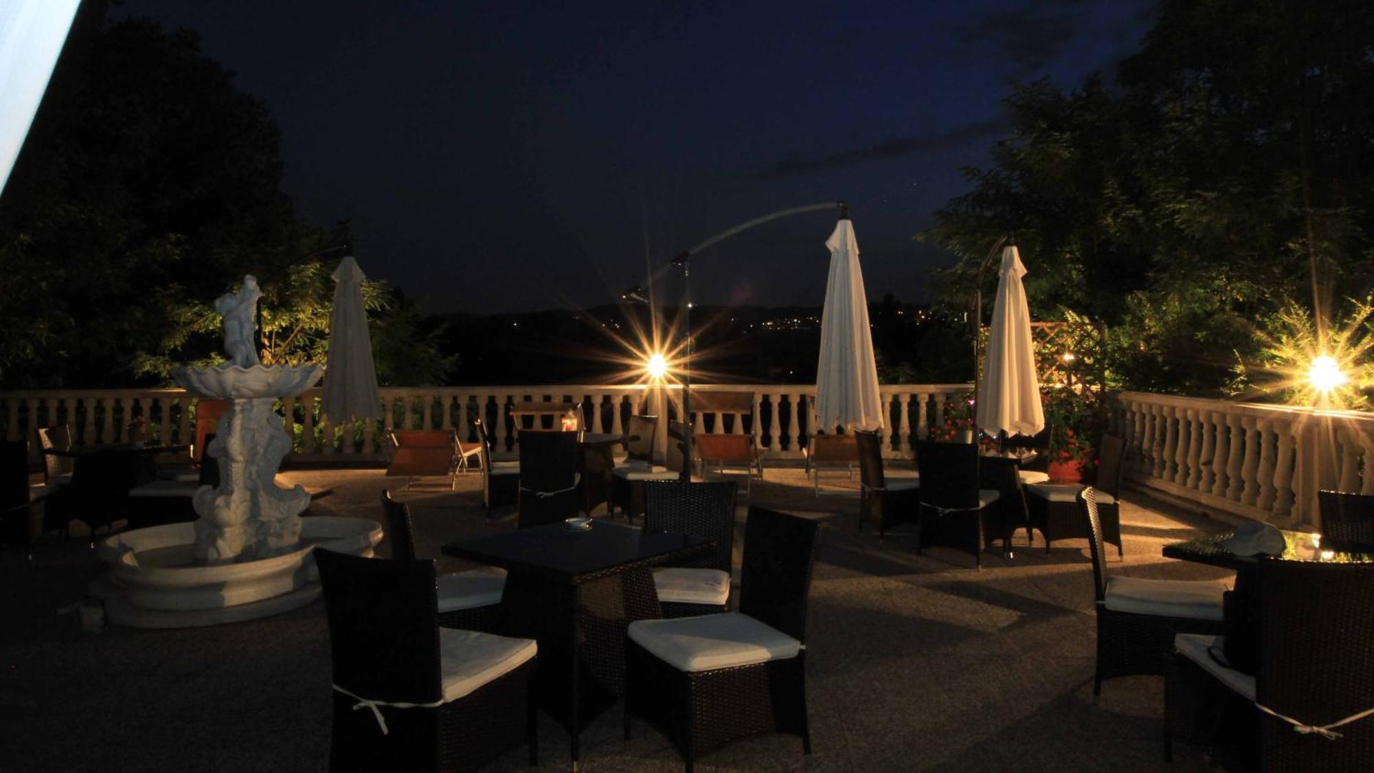 Borgo Dei Poeti Romantik Hotel Manerba del Garda Extérieur photo