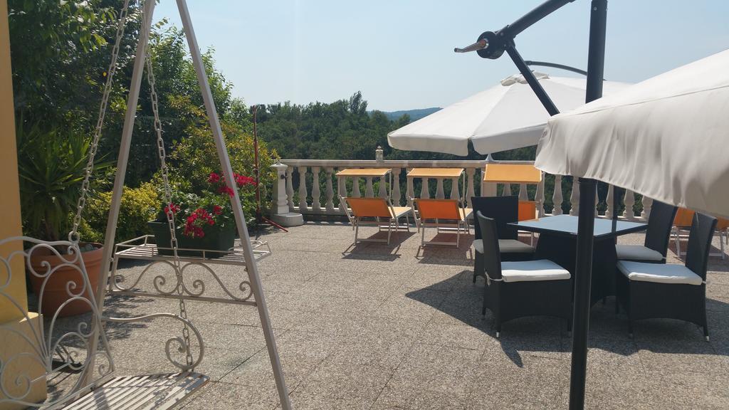Borgo Dei Poeti Romantik Hotel Manerba del Garda Extérieur photo