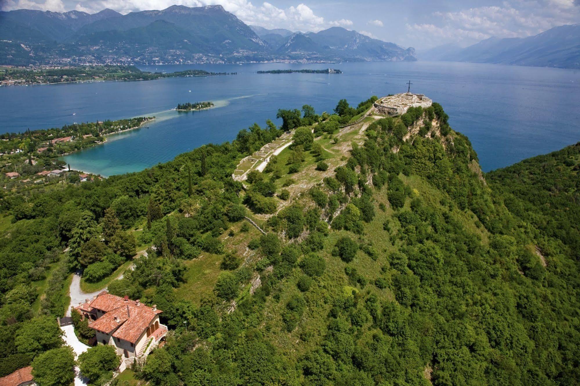Borgo Dei Poeti Romantik Hotel Manerba del Garda Extérieur photo