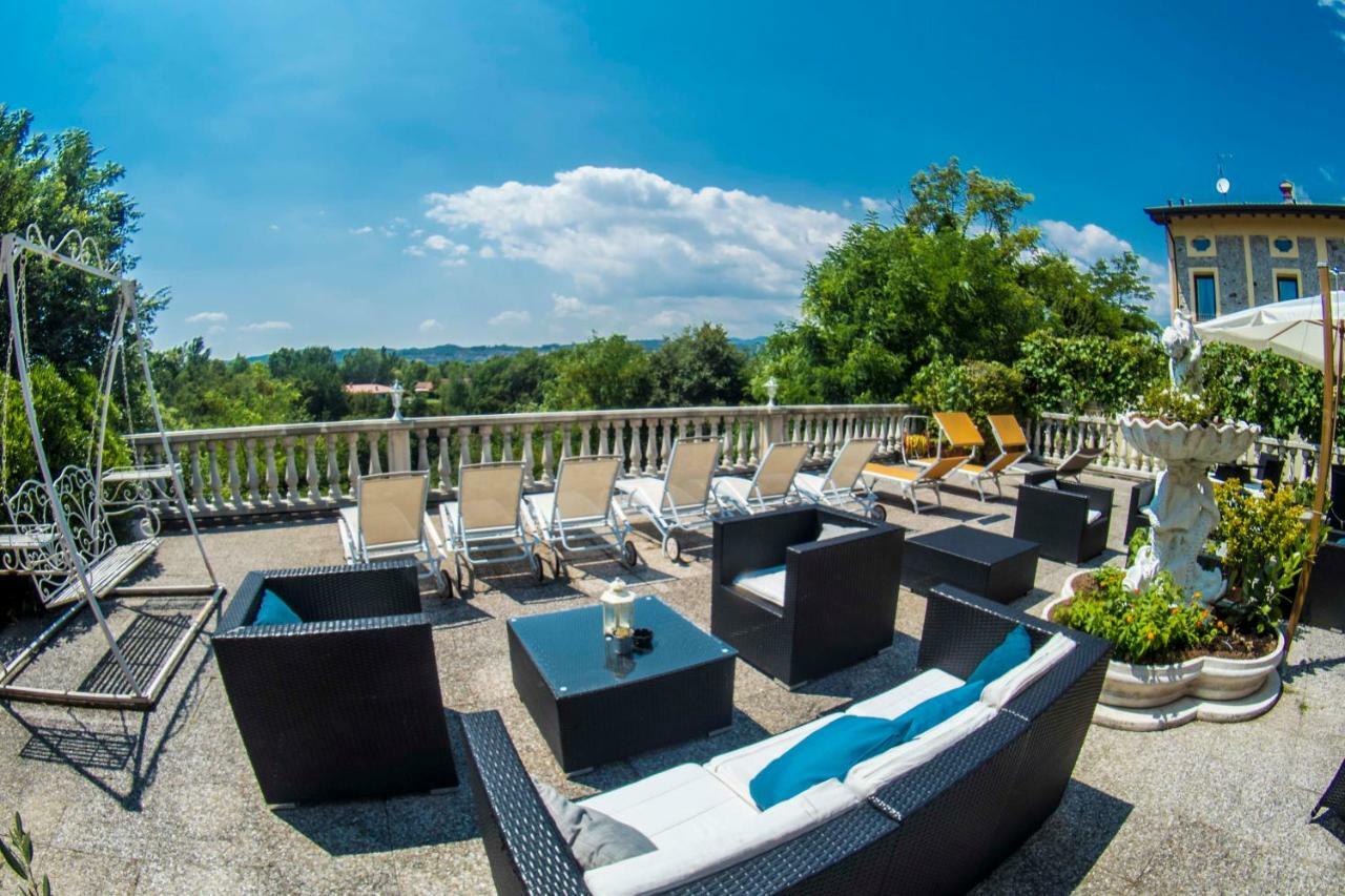 Borgo Dei Poeti Romantik Hotel Manerba del Garda Extérieur photo
